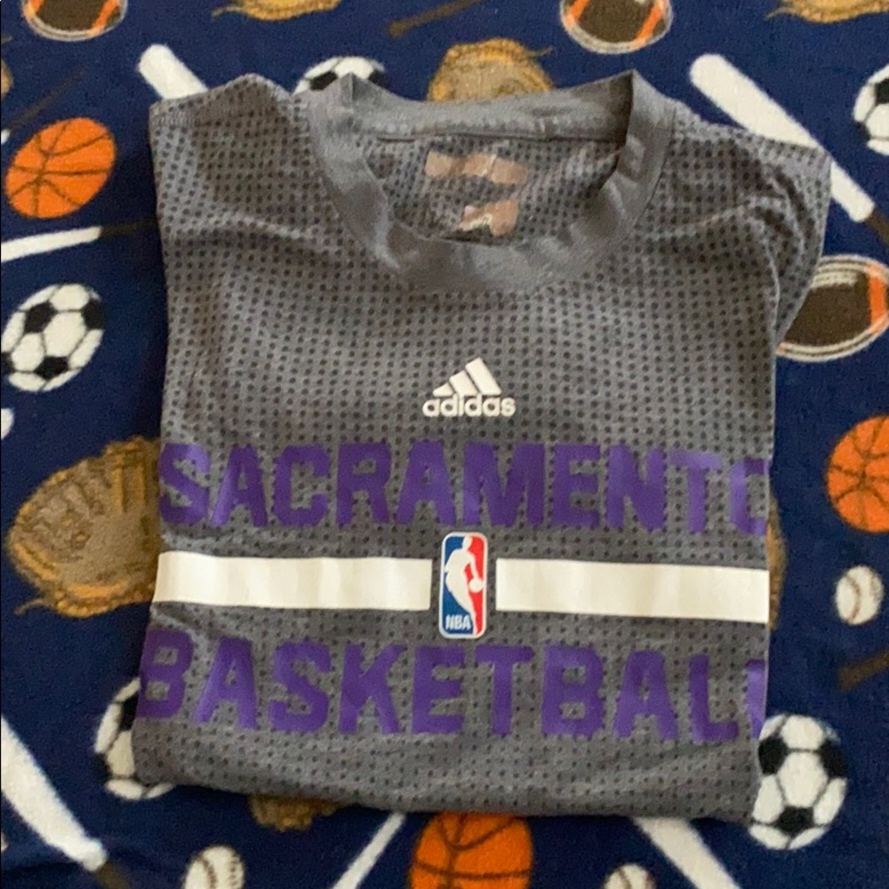 Sacramento Kings shoot around shirt